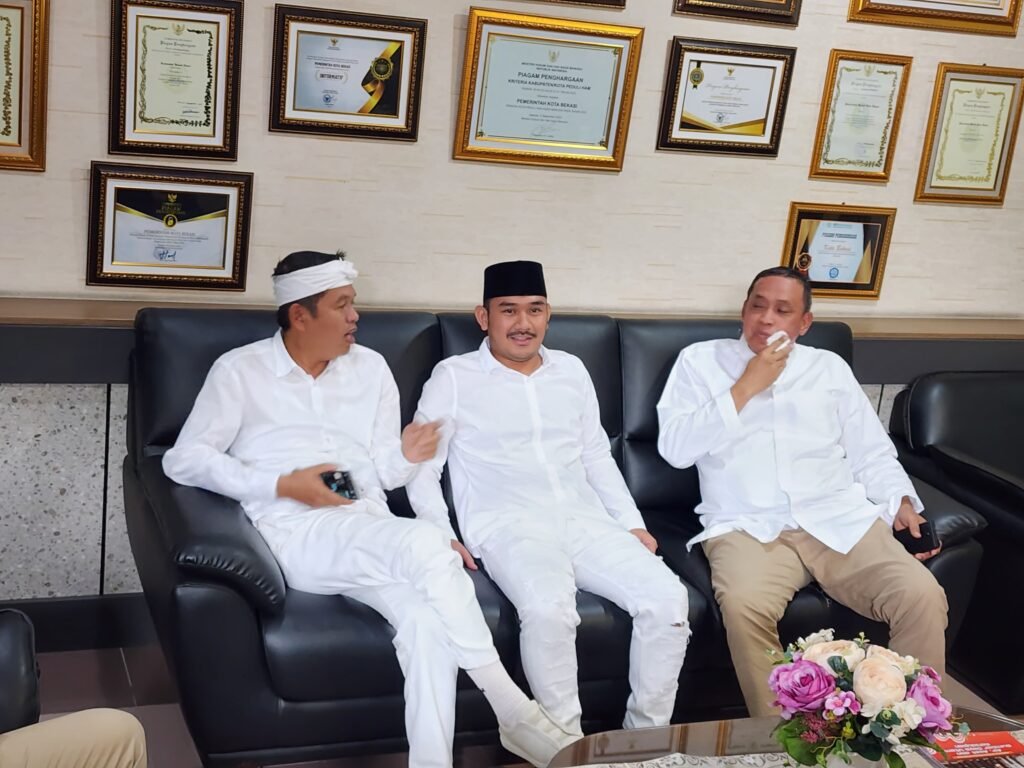 bupati kabpaten bekasi temui gubernur jawa barat dedi mulyadi