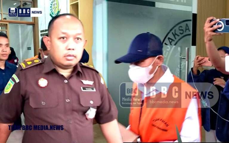 DESA CIKAHURIPAN