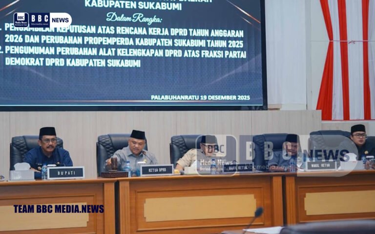 RAPAT PARIPURNA DPRD KAB SUKABUMI