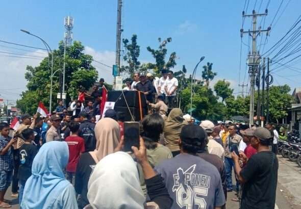 Aksi Damai Forum RTRW Kota Sukabumi